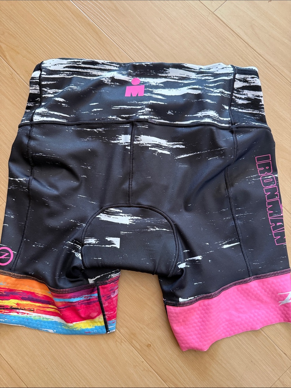 ZOOT LTD CYCLE 7" ISHORTS VIBRANT MULTI COLOR HIGH PERFORMANCE INDOOR OUTDOOR LG - Picture 11 of 12